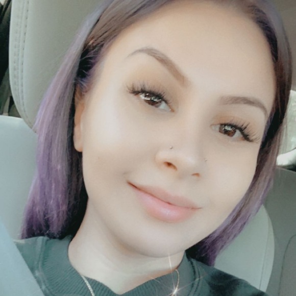 Meet your Posher, Giennavive - Picture 1 of 1